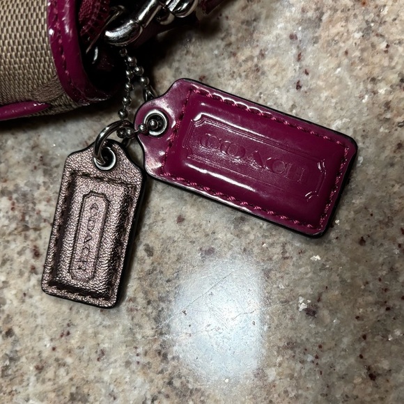 COACH Signature wristlet bag small - Picture 5 of 12